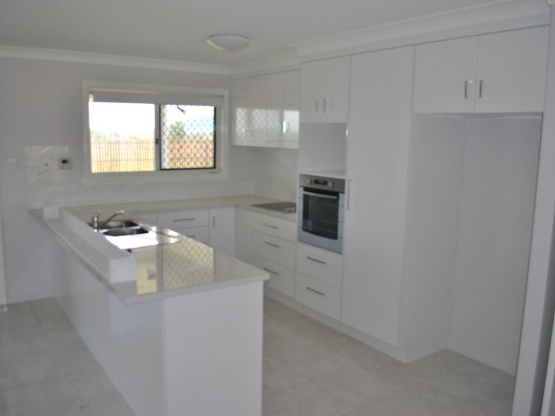 33 Burke and Wills Drive Breeze Residential, Gracemere QLD 4702