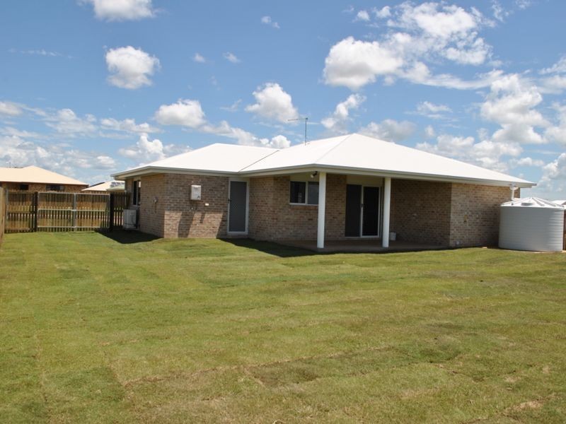 33 Burke and Wills Drive Breeze Residential, Gracemere QLD 4702