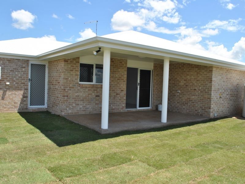 33 Burke and Wills Drive Breeze Residential, Gracemere QLD 4702