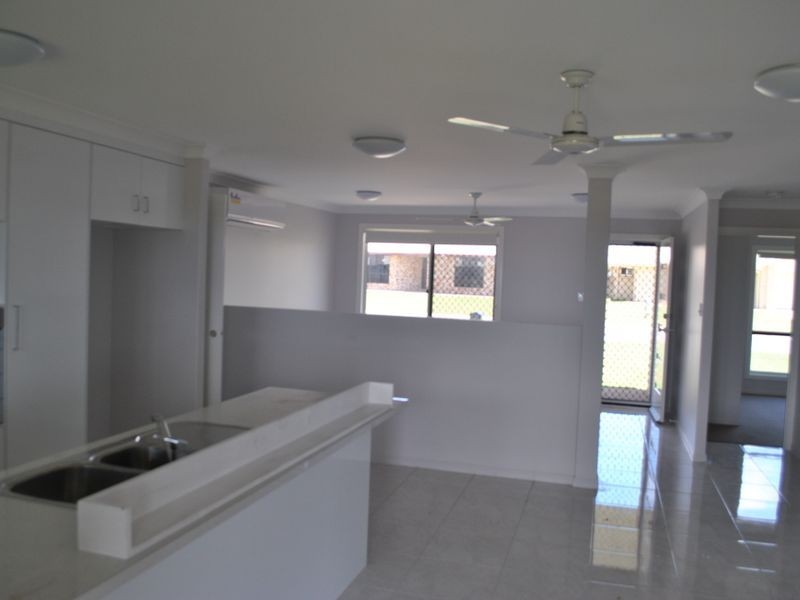 33 Burke and Wills Drive Breeze Residential, Gracemere QLD 4702