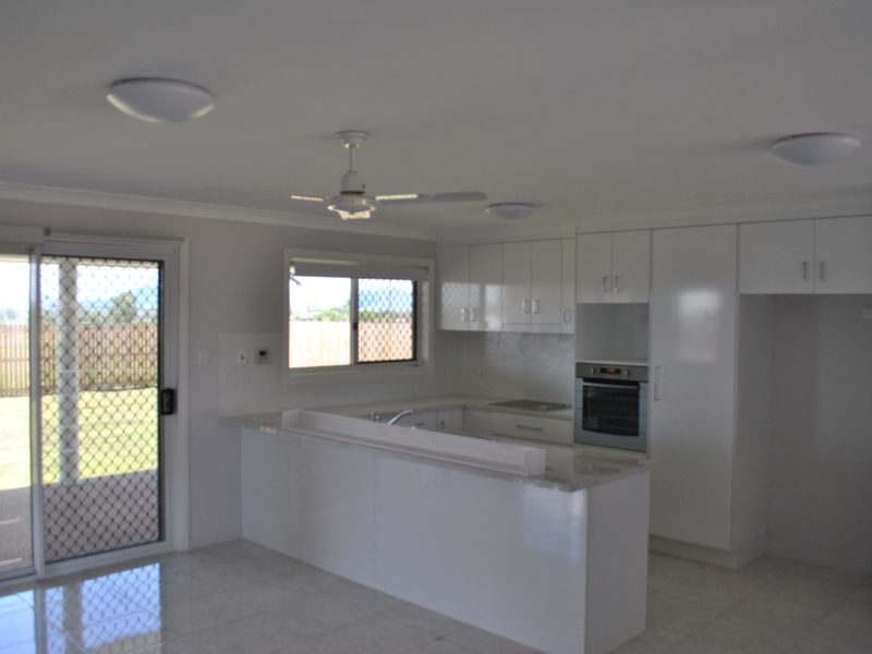 33 Burke and Wills Drive Breeze Residential, Gracemere QLD 4702