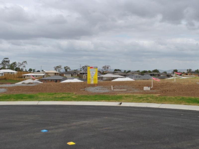 214 Tasman Court, Gracemere QLD 4702