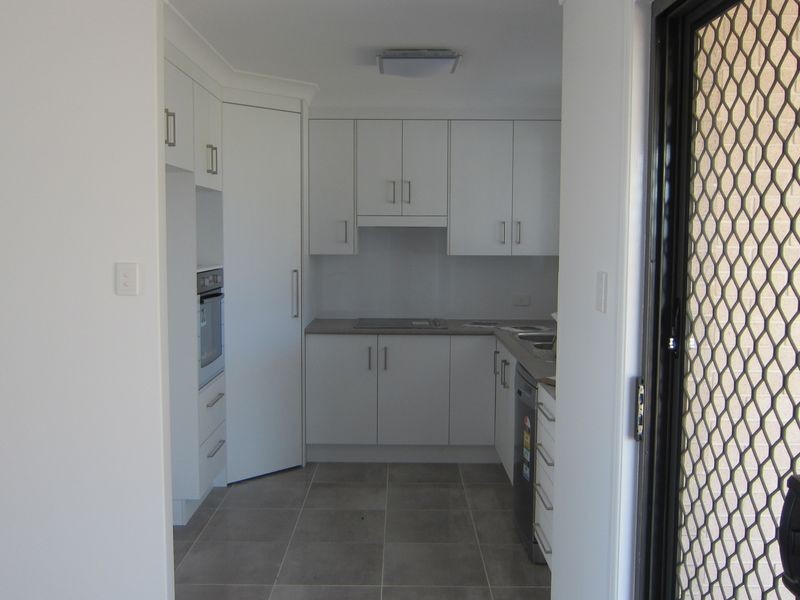 34 Burke & Wills Drive, Gracemere QLD 4702