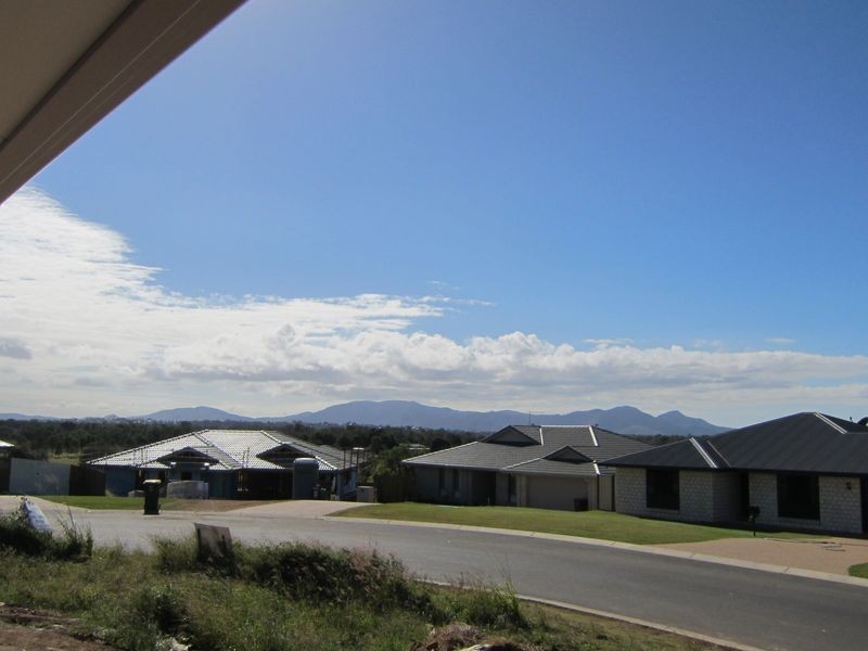 34 Burke & Wills Drive, Gracemere QLD 4702