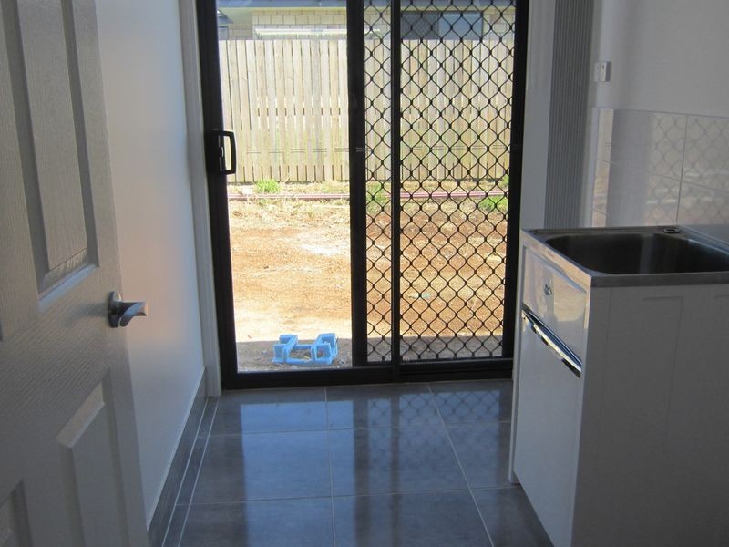 34 Burke & Wills Drive, Gracemere QLD 4702