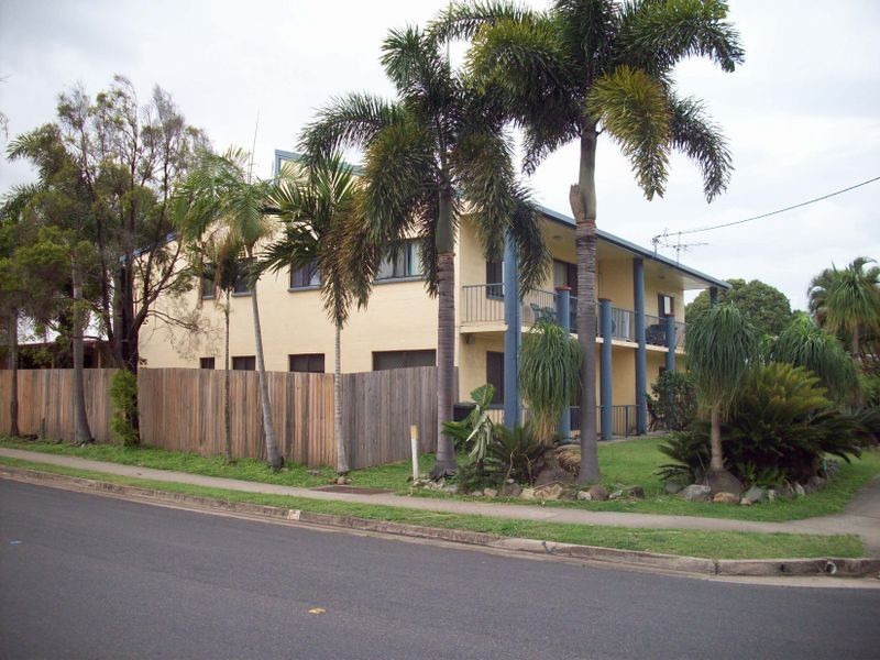 4/44 Haynes Street, Park Avenue QLD 4701