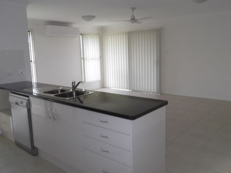 4 Perkins Street, Gracemere QLD 4702