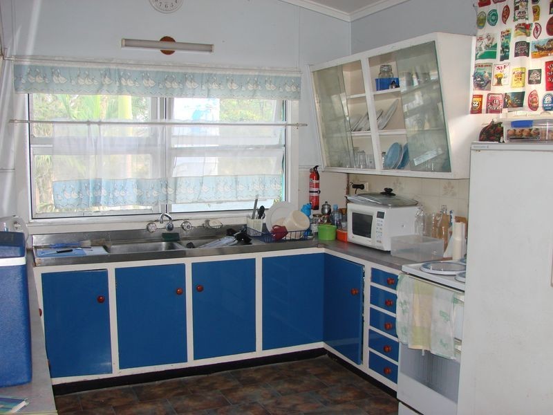132 Port Curtis Road, Allenstown QLD 4700