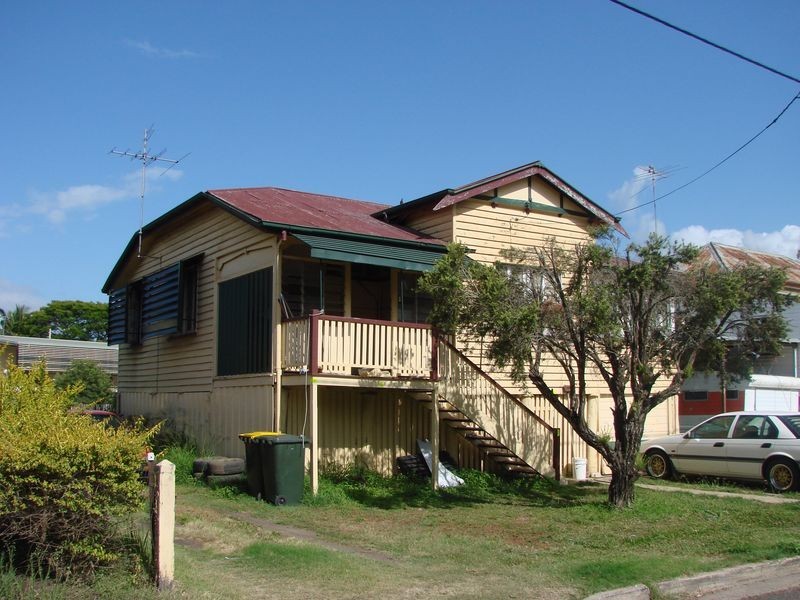 11 Edward Street, Berserker QLD 4701