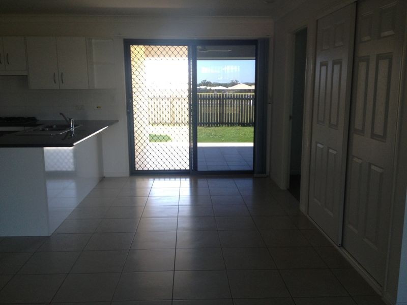 27 Audrey Drive, Gracemere QLD 4702