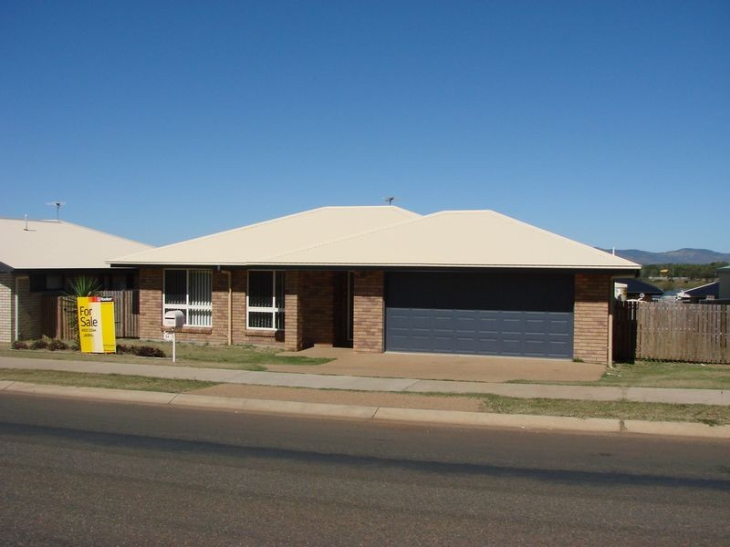54 Lucas Street, Gracemere QLD 4702