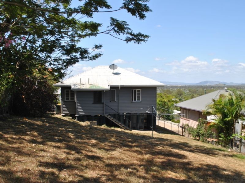 16 Bowen Terrace, The Range QLD 4700