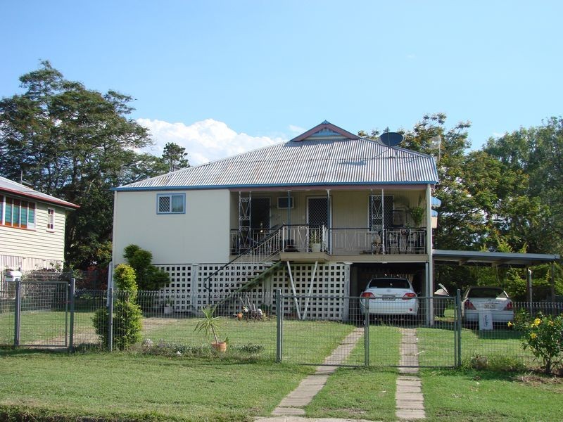 72 Charles Street, Berserker QLD 4701