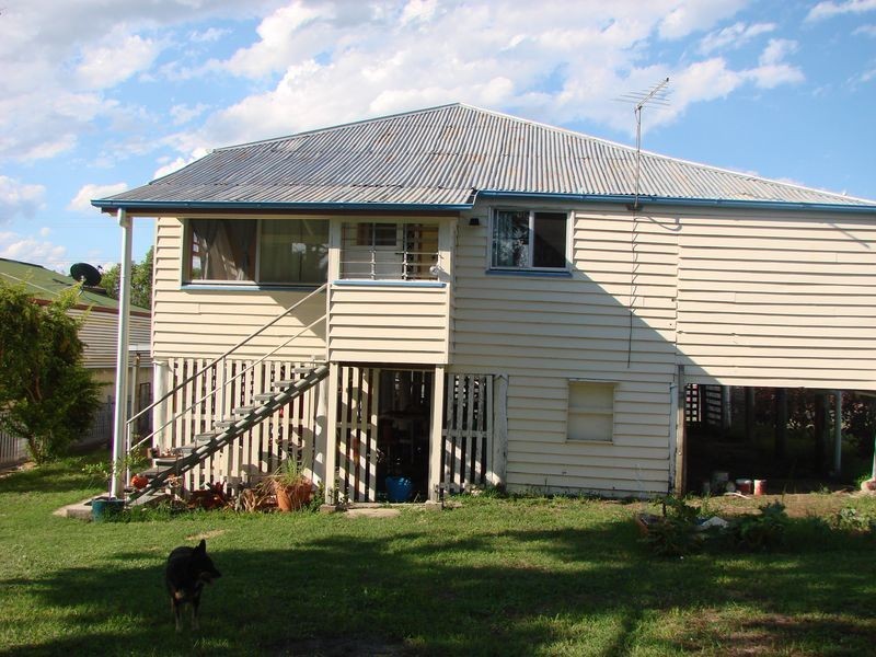 72 Charles Street, Berserker QLD 4701