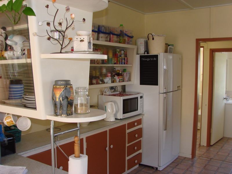 72 Charles Street, Berserker QLD 4701
