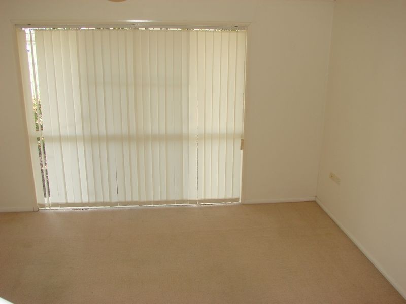2/90 Livingstone Street, Berserker QLD 4701