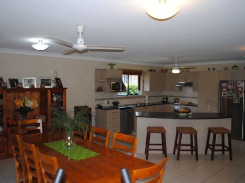 37 Rosewood Avenue, Gracemere QLD 4702