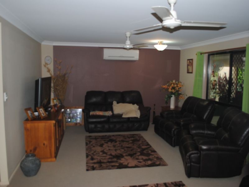 37 Rosewood Avenue, Gracemere QLD 4702