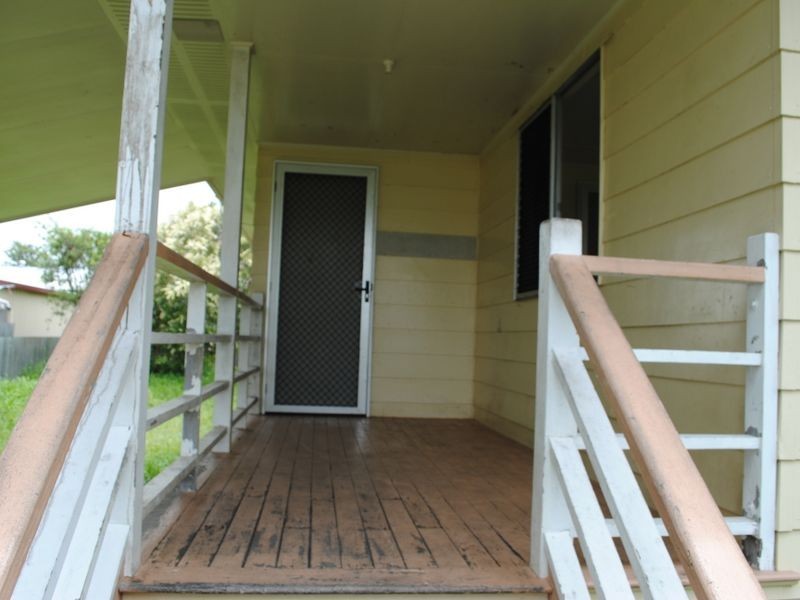 67 Kershaw Street, Park Avenue QLD 4701