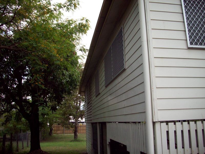 26 Armstrong Street, Berserker QLD 4701