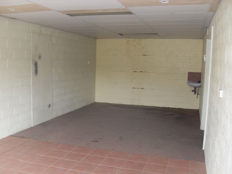 Shop 2/26 Knight Street, Rockhampton QLD 4700