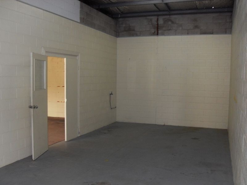 Shop 2/26 Knight Street, Rockhampton QLD 4700