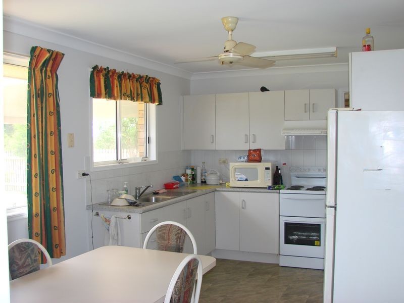 13 Gleeson Close, Gracemere QLD 4702