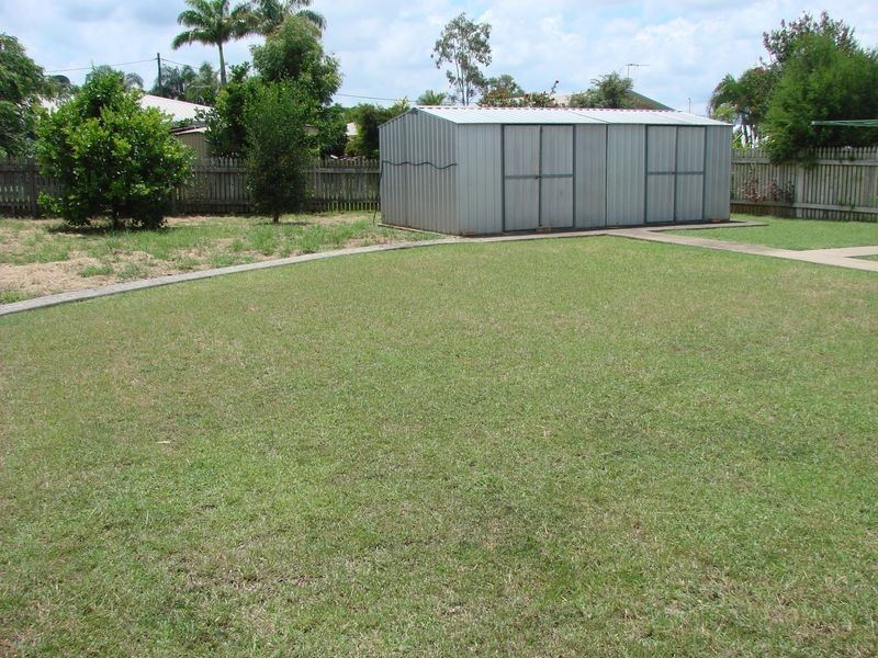 13 Gleeson Close, Gracemere QLD 4702