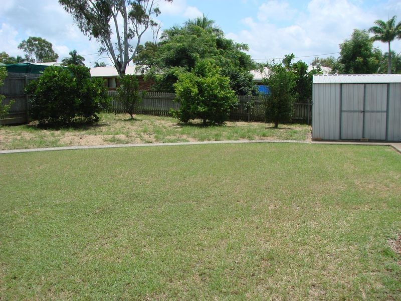 13 Gleeson Close, Gracemere QLD 4702