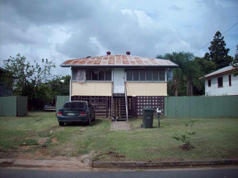 18 Taylor Street, Park Avenue QLD 4701