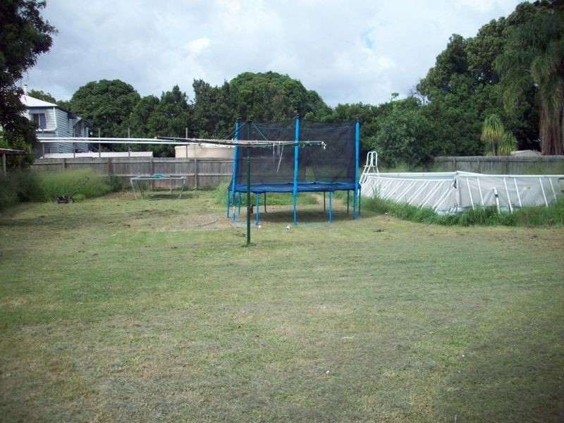 18 Taylor Street, Park Avenue QLD 4701