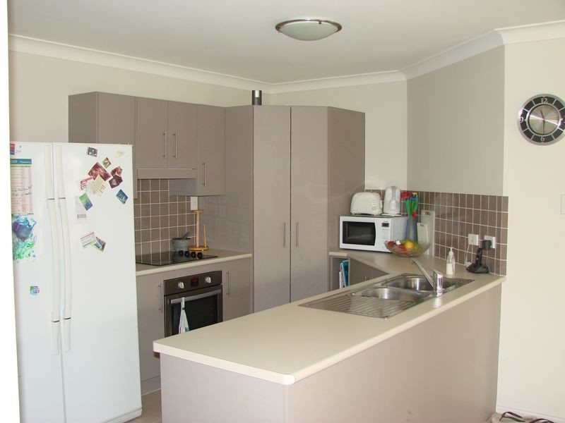 9 Kate Street, Gracemere QLD 4702