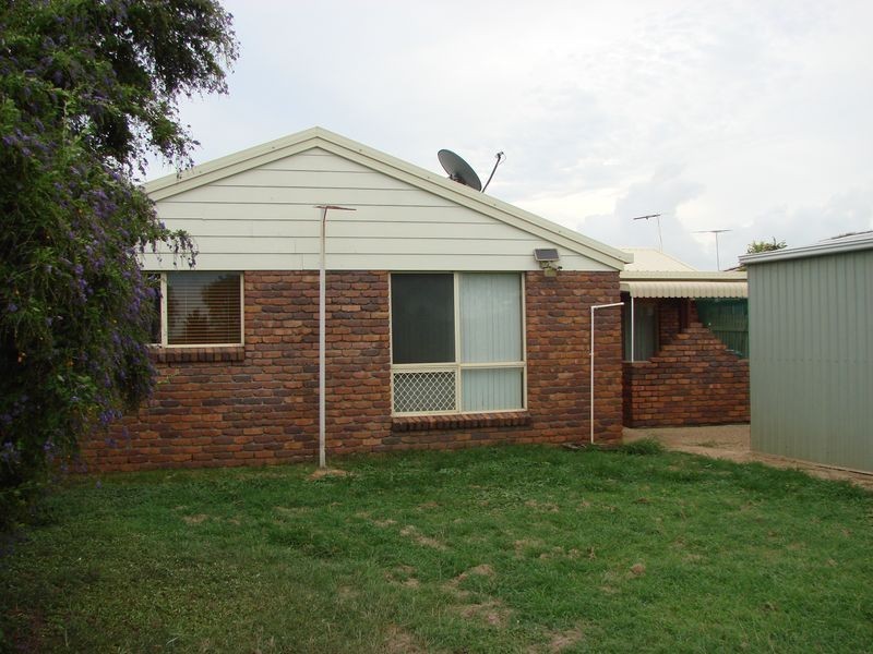 42 Davison Street, Gracemere QLD 4702