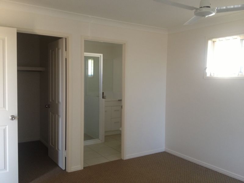 23 Cherryfield Road, Gracemere QLD 4702