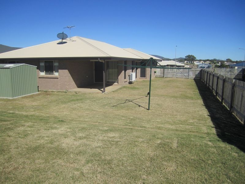23 Cherryfield Road, Gracemere QLD 4702