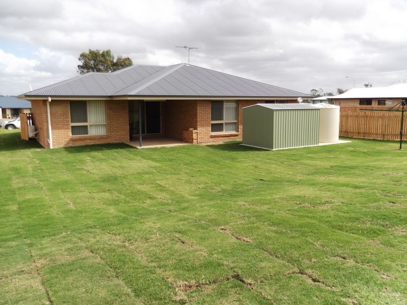 19 Cherryfield Road, Gracemere QLD 4702