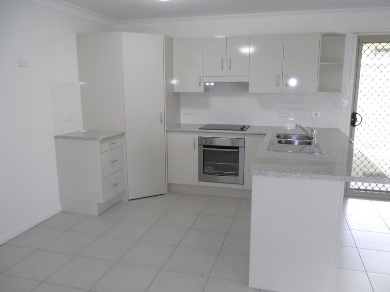 19 Cherryfield Road, Gracemere QLD 4702