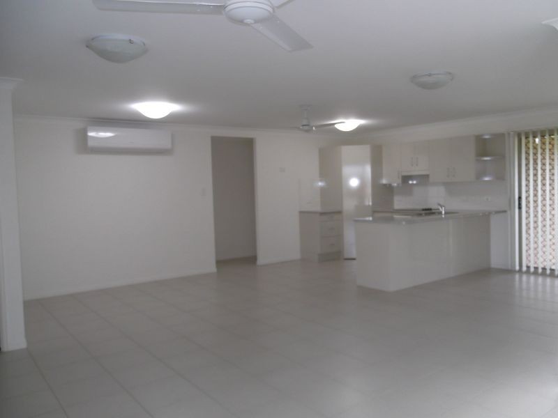 19 Cherryfield Road, Gracemere QLD 4702