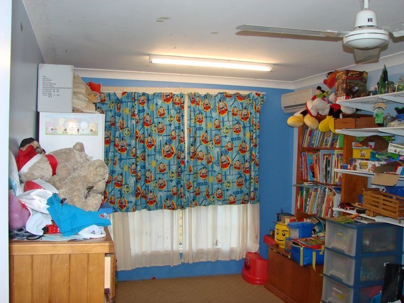 30 West Street, Gracemere QLD 4702