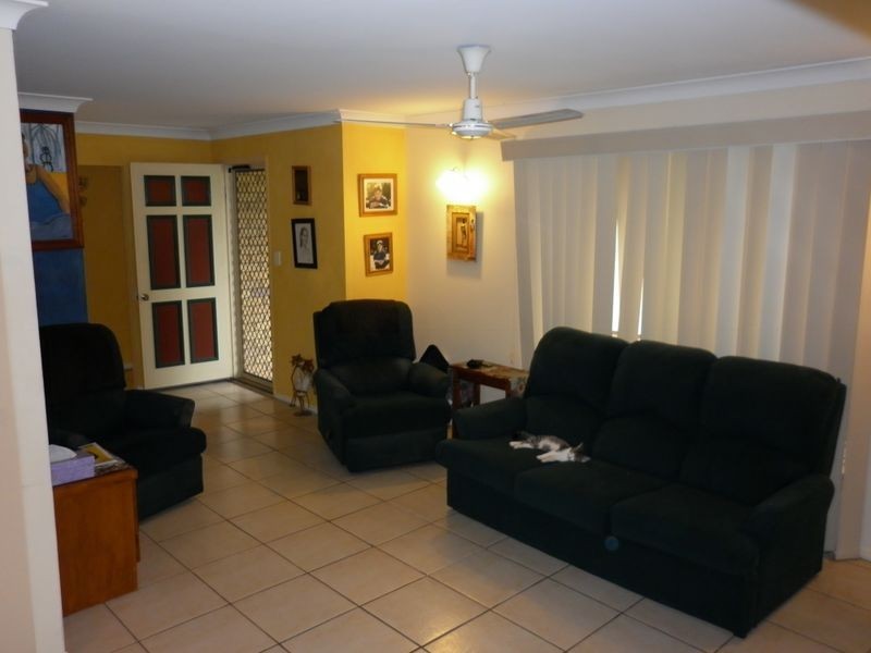 1 Van Haeren Street, Kawana QLD 4701