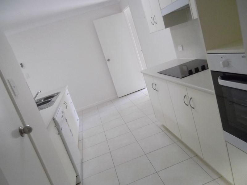 26 Owen Avenue, Gracemere QLD 4702