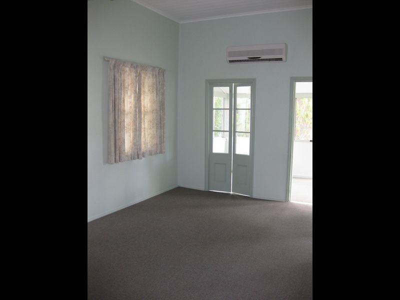 53 West Street, The Range QLD 4700