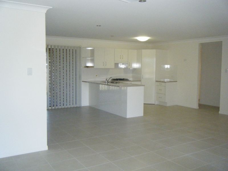 12 Kate Street, Gracemere QLD 4702