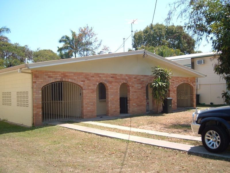 2/19 Hogan Street, Park Avenue QLD 4701