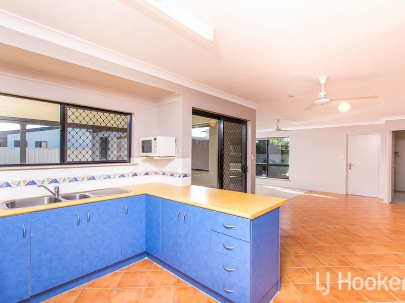 30 Bean Avenue, Parkhurst QLD 4702