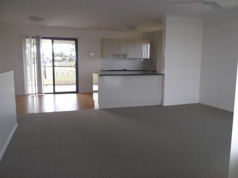 19 Jane Crescent, Gracemere QLD 4702