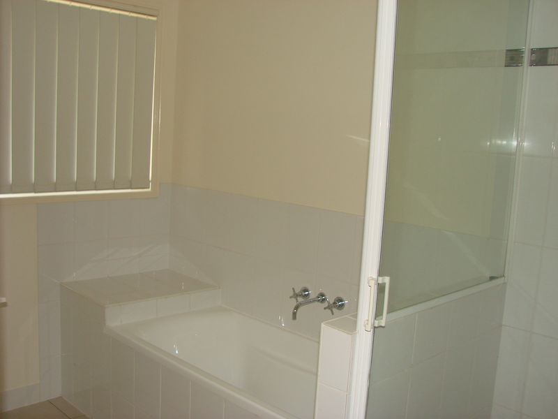 20 William Close, Gracemere QLD 4702