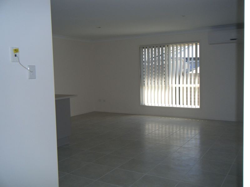 25 Kerrie Meares Crescent, Gracemere QLD 4702