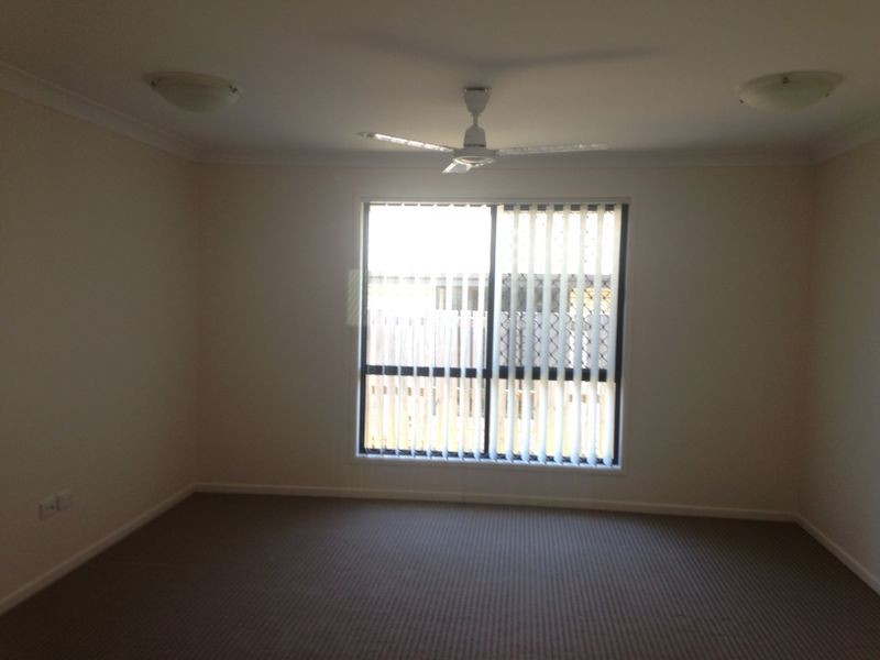 16 Owen Avenue, Gracemere QLD 4702
