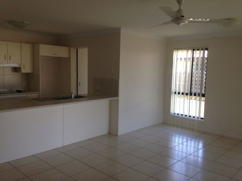 16 Owen Avenue, Gracemere QLD 4702
